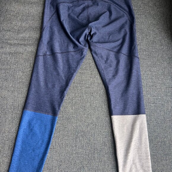 Outdoor Voices 7/8 Warmup Dipped Legging - Small - Picture 4 of 5